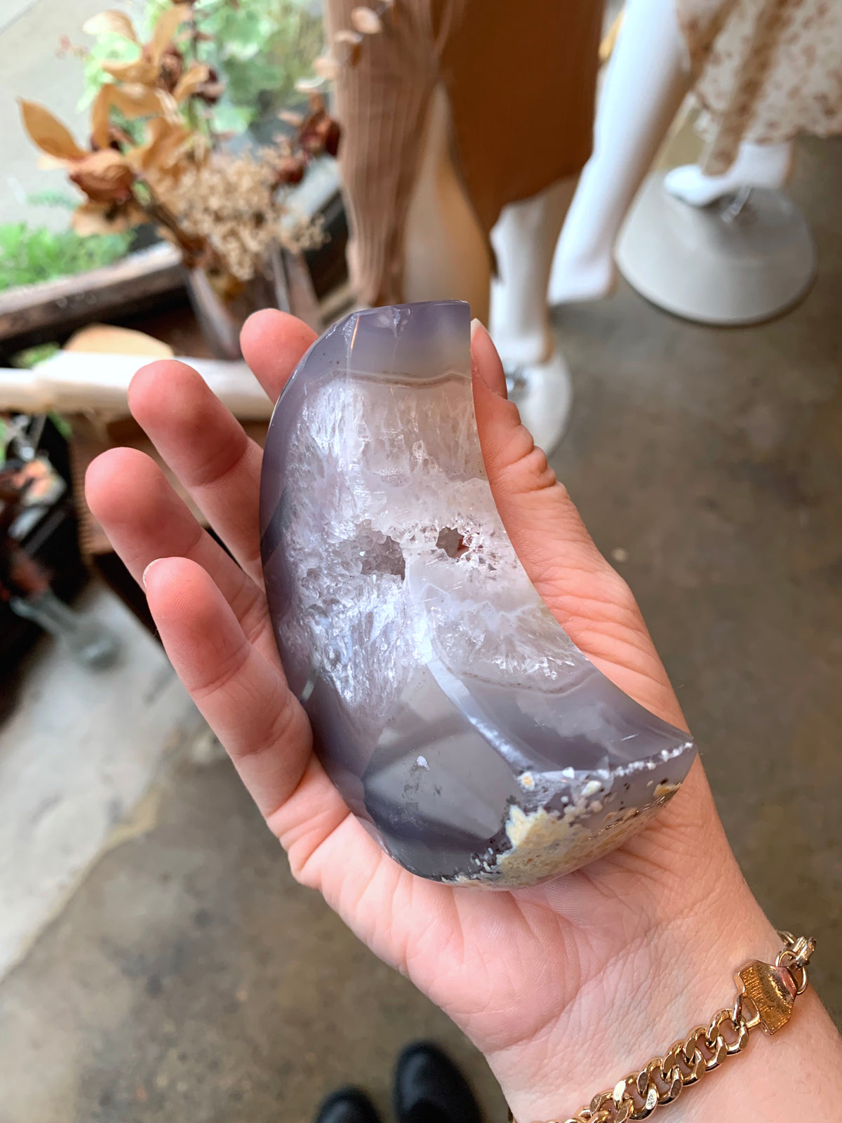 Witch's Way Agate Moon