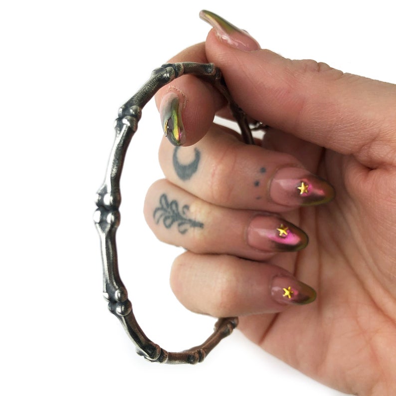 Hellhound Jewelry Burial Bangle Bracelet in Silver